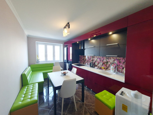 Продам трехкомнатную (3-комн.) квартиру, 50 лет НЛМК ул, 2в, Липецк г