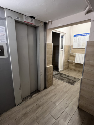 Продам двухкомнатную (2-комн.) квартиру, Вавиловых ул, 8Дк1, Санкт-Петербург г