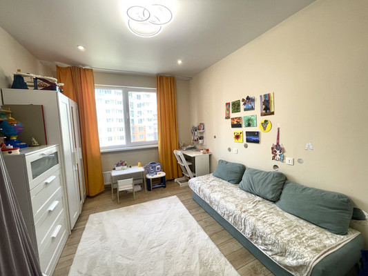 Продам двухкомнатную (2-комн.) квартиру, Никанорова ул, 4, Симферополь г