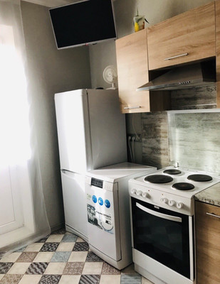 Продам однокомнатную (1-комн.) квартиру, Октябрьский пр-кт, 20к2, Люберцы г