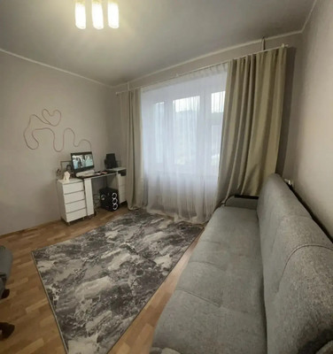 Продам однокомнатную (1-комн.) квартиру, Академика Глушко ул, 1, Казань г