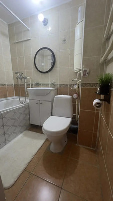 Продам однокомнатную (1-комн.) квартиру, Академика Глушко ул, 1, Казань г