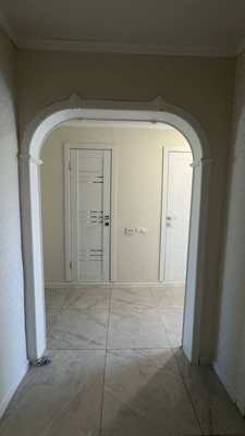 Продам трехкомнатную (3-комн.) квартиру, 24-й мкр, 6, Октябрьский г