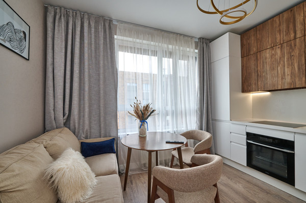 Продам двухкомнатную (2-комн.) квартиру, Торговая ул, 6, Заречье рп