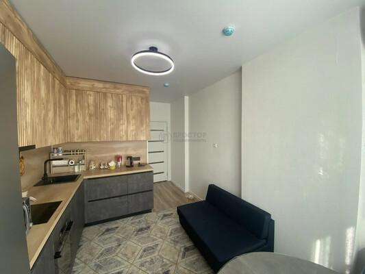 Продам однокомнатную (1-комн.) квартиру, Гренадерская ул, 9к1, Десеновское п