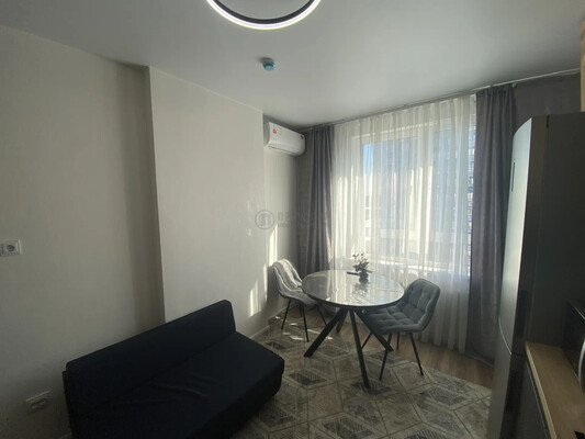 Продам однокомнатную (1-комн.) квартиру, Гренадерская ул, 9к1, Десеновское п