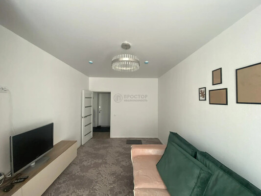 Продам однокомнатную (1-комн.) квартиру, Гренадерская ул, 9к1, Десеновское п