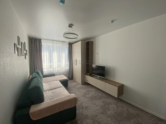 Продам однокомнатную (1-комн.) квартиру, Гренадерская ул, 9к1, Десеновское п