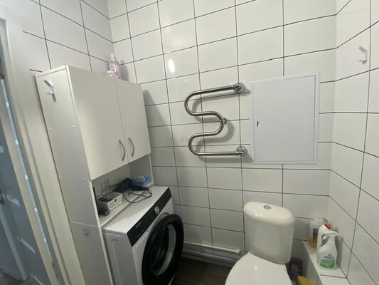 Продам однокомнатную (1-комн.) квартиру, Гренадерская ул, 9к1, Десеновское п