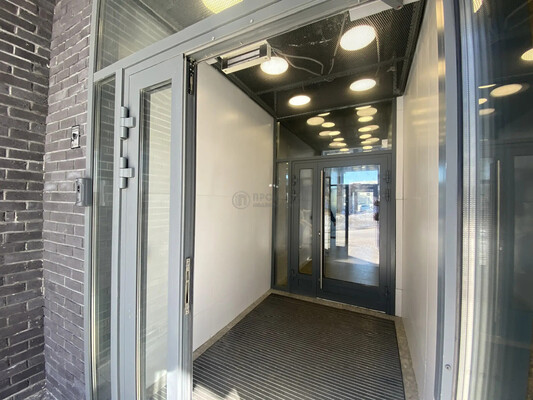 Продам однокомнатную (1-комн.) квартиру, Гренадерская ул, 9к1, Десеновское п