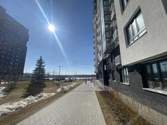 Продам однокомнатную (1-комн.) квартиру, Гренадерская ул, 9к1, Десеновское п