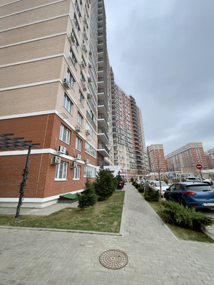 Сдам однокомнатную (1-комн.) квартиру, Западный Обход ул, 45к2, Краснодар г