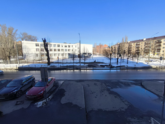 Продам однокомнатную (1-комн.) квартиру, Амирхана Еники ул, 10, Казань г