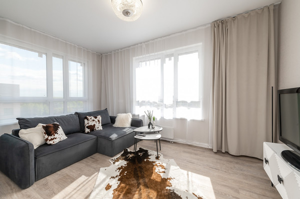 Продам двухкомнатную (2-комн.) квартиру, Луговая ул, 6кк1, Заречье рп