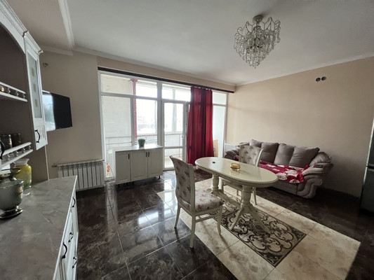 Продам двухкомнатную (2-комн.) квартиру, Поповкина ул, 8а, Симферополь г