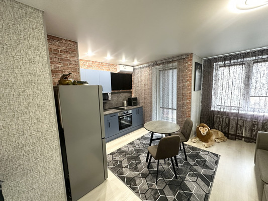 Продам однокомнатную (1-комн.) квартиру, Тихая ул, 13к3, Бугры п