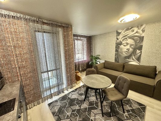 Продам однокомнатную (1-комн.) квартиру, Тихая ул, 13к3, Бугры п