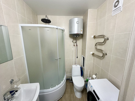 Продам однокомнатную (1-комн.) квартиру, Тихая ул, 13к3, Бугры п