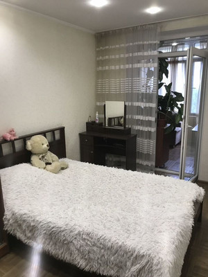 Продам двухкомнатную (2-комн.) квартиру, И.Г.Лексина ул, 46, Симферополь г