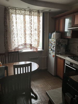 Продам двухкомнатную (2-комн.) квартиру, И.Г.Лексина ул, 46, Симферополь г