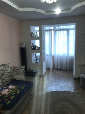 Продам двухкомнатную (2-комн.) квартиру, И.Г.Лексина ул, 46, Симферополь г