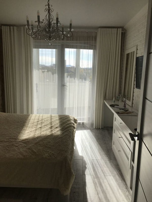 Продам трехкомнатную (3-комн.) квартиру, Победы пр-кт, 82, Симферополь г