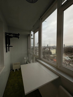 Продам двухкомнатную (2-комн.) квартиру, И.Г.Лексина ул, 64, Симферополь г