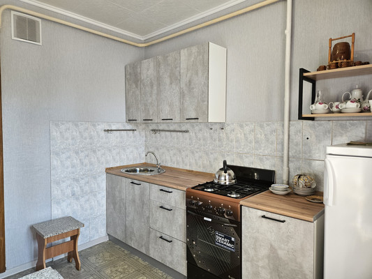 Продам трехкомнатную (3-комн.) квартиру, Костычева ул, 6, Рязань г