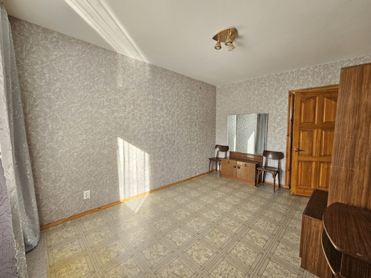 Продам трехкомнатную (3-комн.) квартиру, Костычева ул, 6, Рязань г