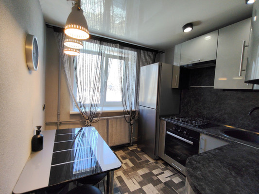 Продам трехкомнатную (3-комн.) квартиру, Мира ул, 53, Йошкар-Ола г