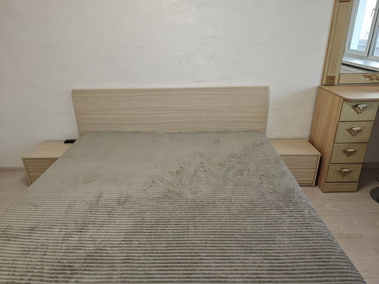 Продам двухкомнатную (2-комн.) квартиру, Толстого ул, 6, Симферополь г