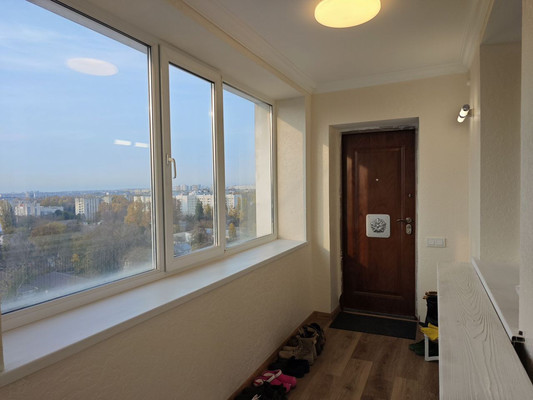 Продам двухкомнатную (2-комн.) квартиру, Толстого ул, 6, Симферополь г