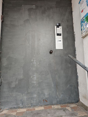 Продам двухкомнатную (2-комн.) квартиру, Толстого ул, 6, Симферополь г