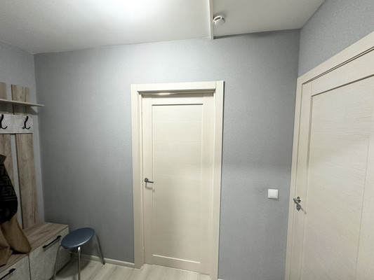 Продам однокомнатную (1-комн.) квартиру, Тихая ул, 13к3, Бугры п