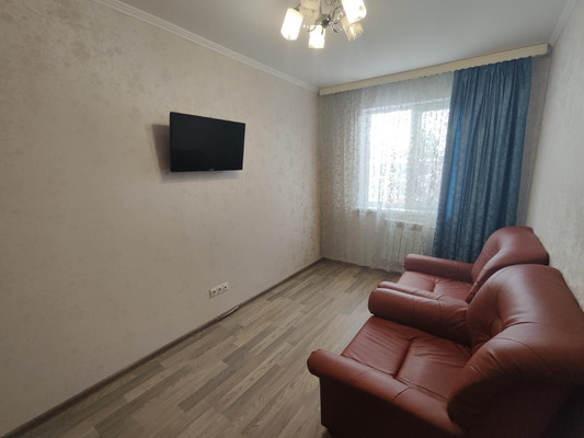 Продам трехкомнатную (3-комн.) квартиру, Шибанкова ул, 57, Наро-Фоминск г