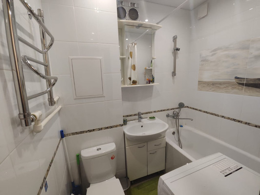 Продам трехкомнатную (3-комн.) квартиру, Шибанкова ул, 57, Наро-Фоминск г