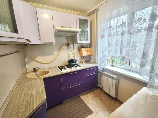 Продам двухкомнатную (2-комн.) квартиру, Ленина ул, 33, Апрелевка г