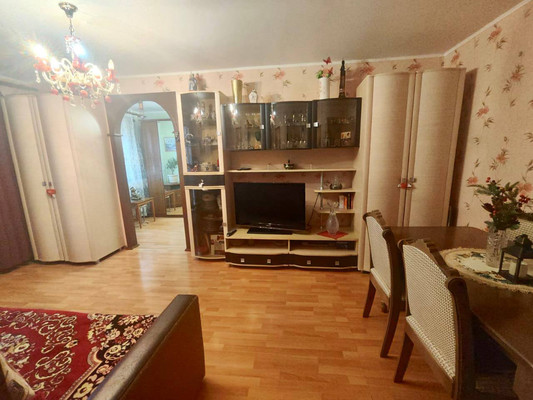 Продам двухкомнатную (2-комн.) квартиру, Ленина ул, 33, Апрелевка г