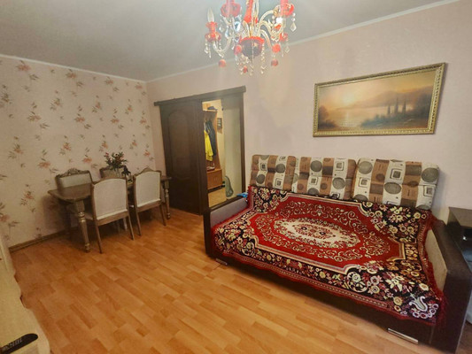 Продам двухкомнатную (2-комн.) квартиру, Ленина ул, 33, Апрелевка г