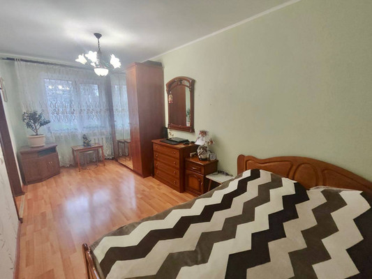 Продам двухкомнатную (2-комн.) квартиру, Ленина ул, 33, Апрелевка г