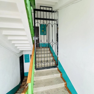 Продам двухкомнатную (2-комн.) квартиру, Ленинградская ул, 133, Тихорецк г