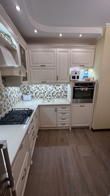 Продам двухкомнатную (2-комн.) квартиру, Победы пр-кт, 74А, Симферополь г