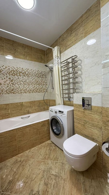 Продам двухкомнатную (2-комн.) квартиру, Победы пр-кт, 74А, Симферополь г