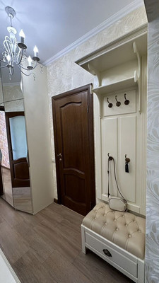 Продам двухкомнатную (2-комн.) квартиру, Победы пр-кт, 74А, Симферополь г