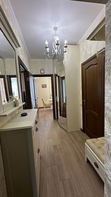 Продам двухкомнатную (2-комн.) квартиру, Победы пр-кт, 74А, Симферополь г