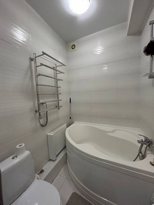 Продам трехкомнатную (3-комн.) квартиру, Балаклавская ул, 41А, Симферополь г