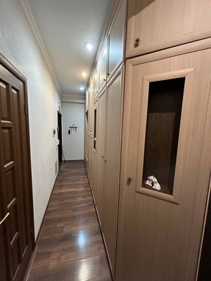 Продам трехкомнатную (3-комн.) квартиру, Балаклавская ул, 41А, Симферополь г