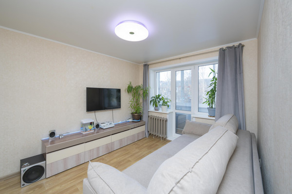 Продам однокомнатную (1-комн.) квартиру, Баумана ул, 21а, Пермь г