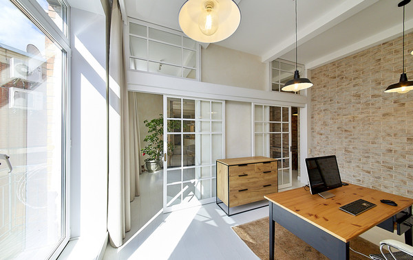 Продам трехкомнатную (3-комн.) квартиру, Композиторов ул, 10, Санкт-Петербург г