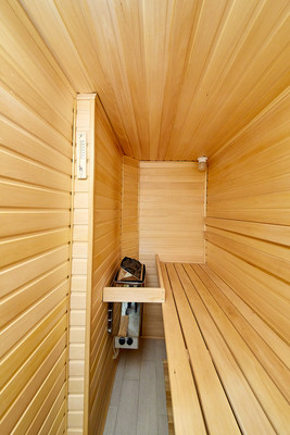 Продам трехкомнатную (3-комн.) квартиру, Композиторов ул, 10, Санкт-Петербург г